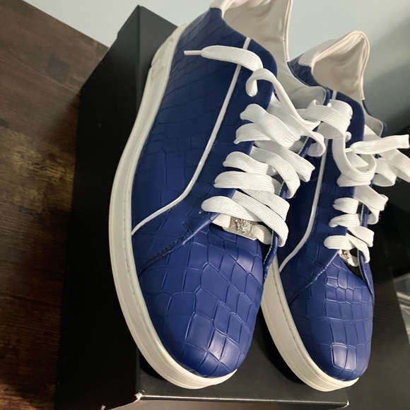 Mens Versace cracked leather Sneakers size 12 - Picture 7 of 9